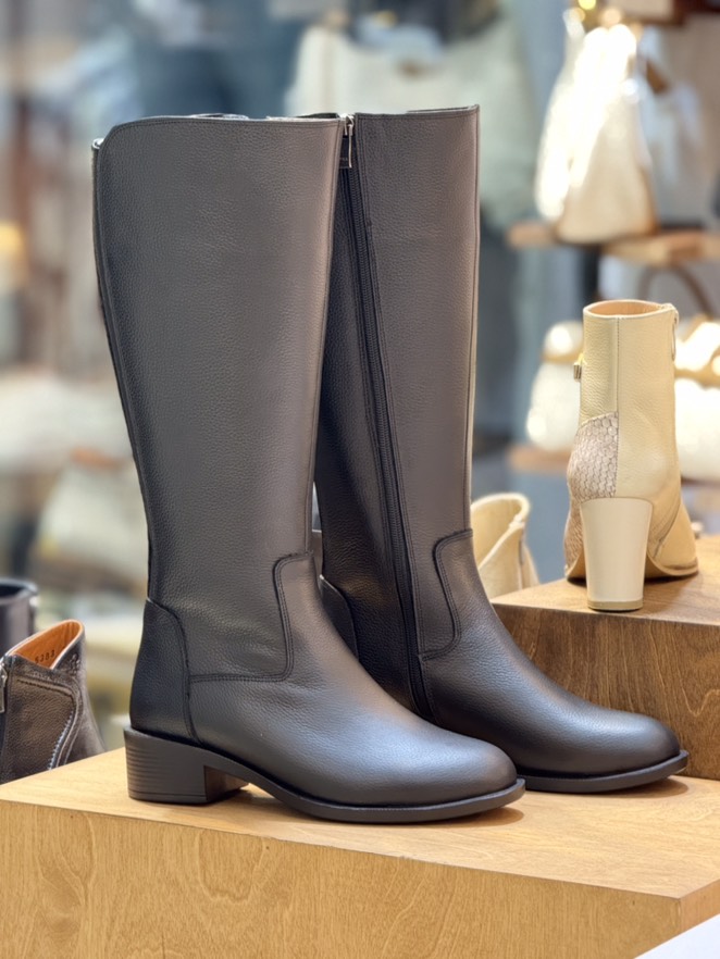 چکمه تمام چرم زنانه کد 695